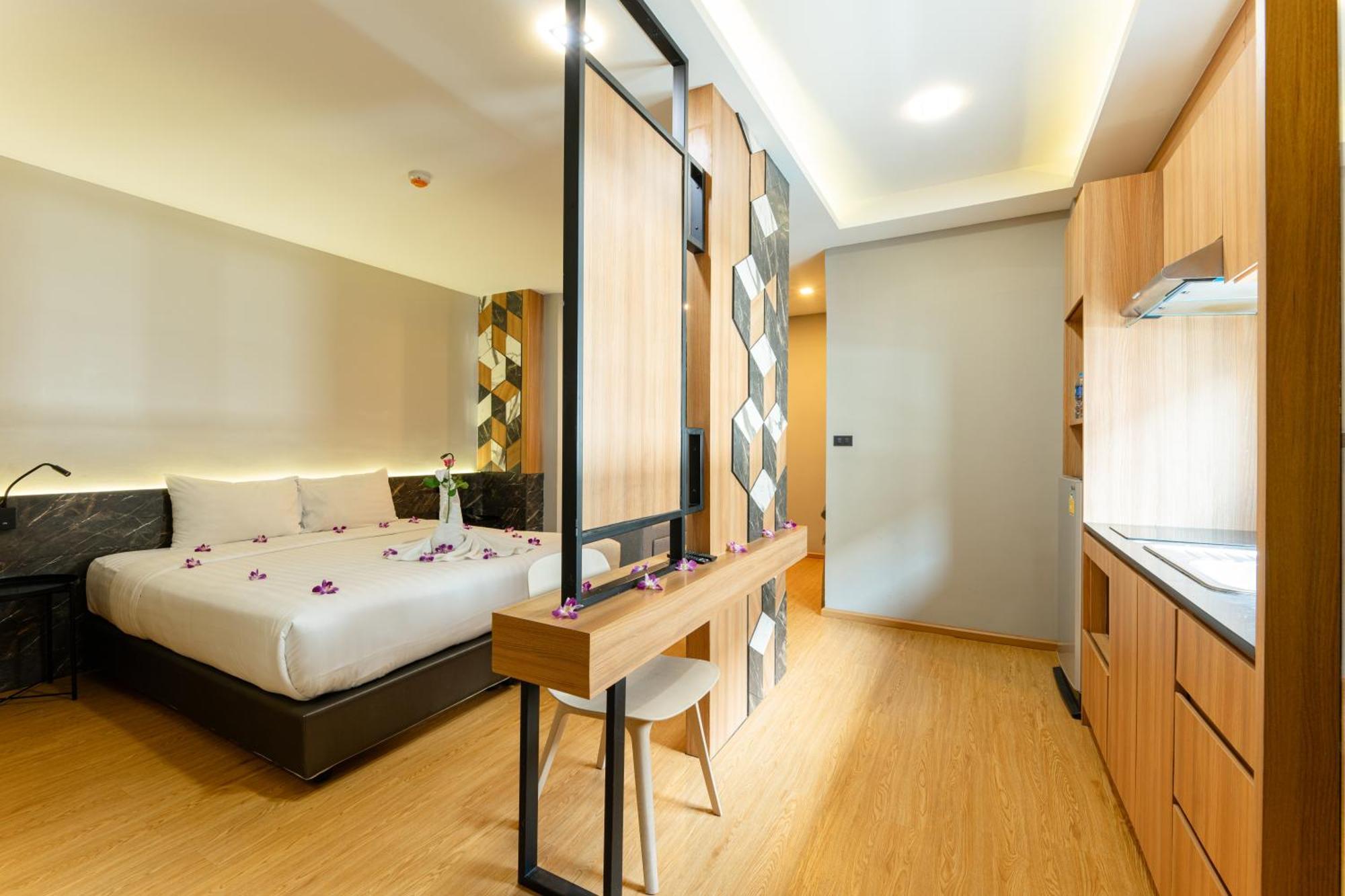 Sky Wave Patong Hotel Luaran gambar