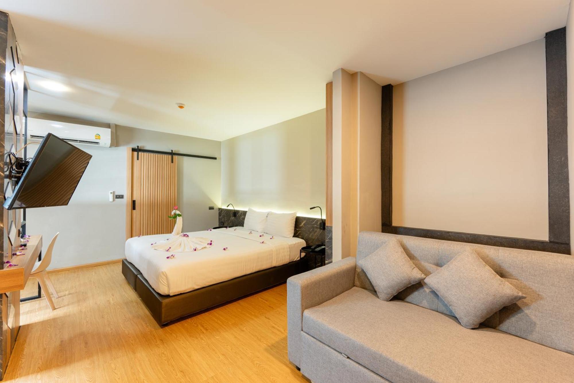 Sky Wave Patong Hotel Luaran gambar